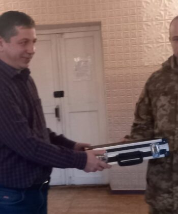 img-d9e5edefc05ea7c287688ee62b2fba30-v